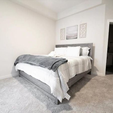 Luxury Apartment Wifi, Gym, Pool, Shops & Food! Unit 329 Charlotte Extérieur photo