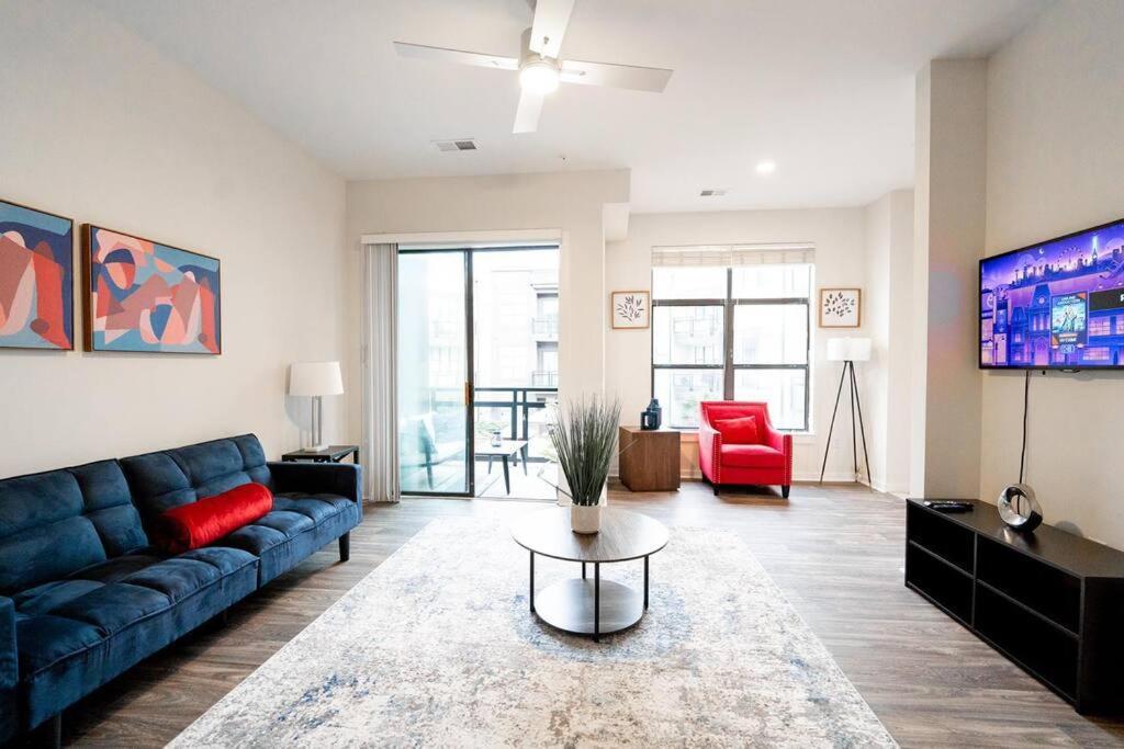 Luxury Apartment Wifi, Gym, Pool, Shops & Food! Unit 329 Charlotte Extérieur photo